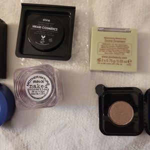 Variety of eyeshadow minis. New in box